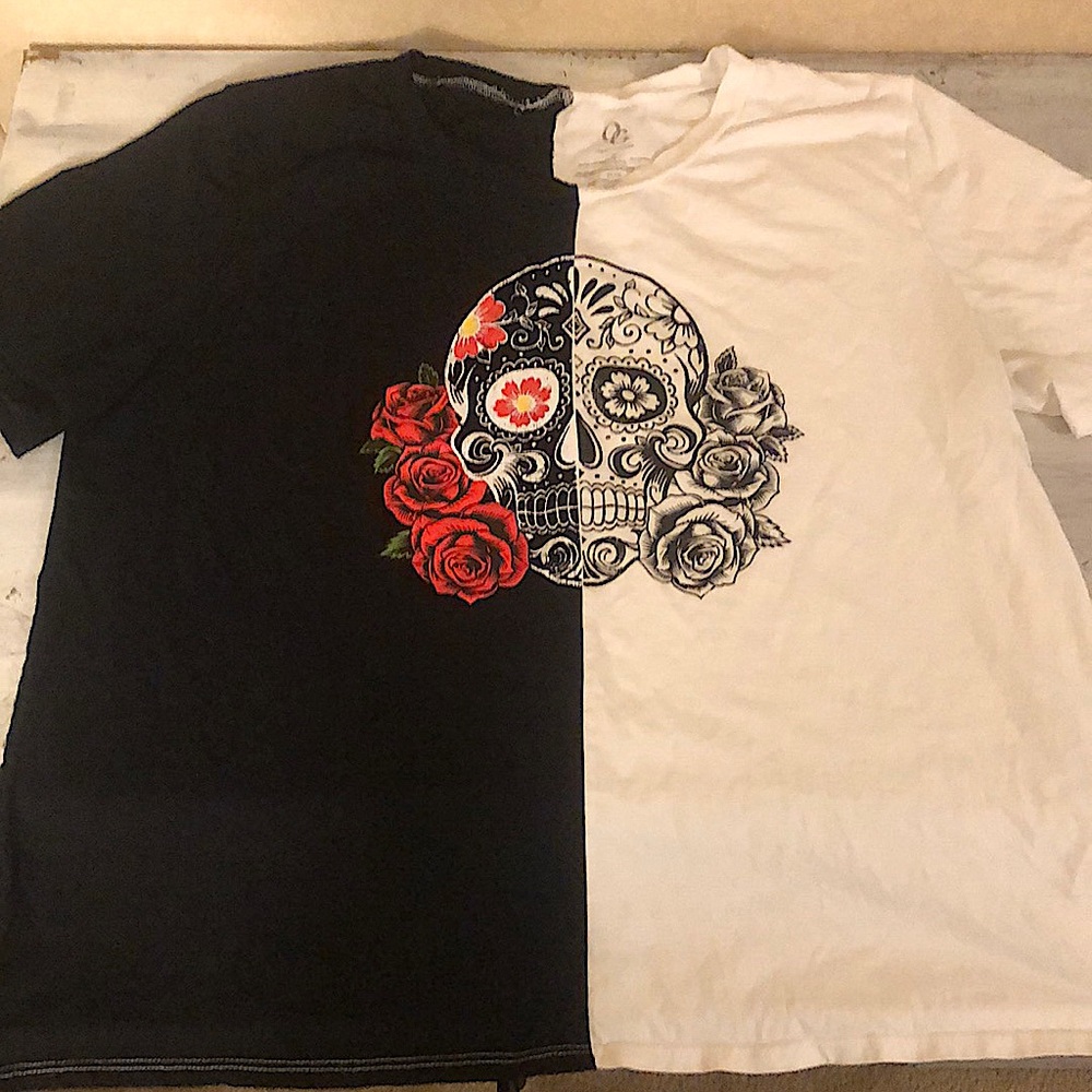 Organic Generation 2X Dual-colored skull shirt with flowered detailing